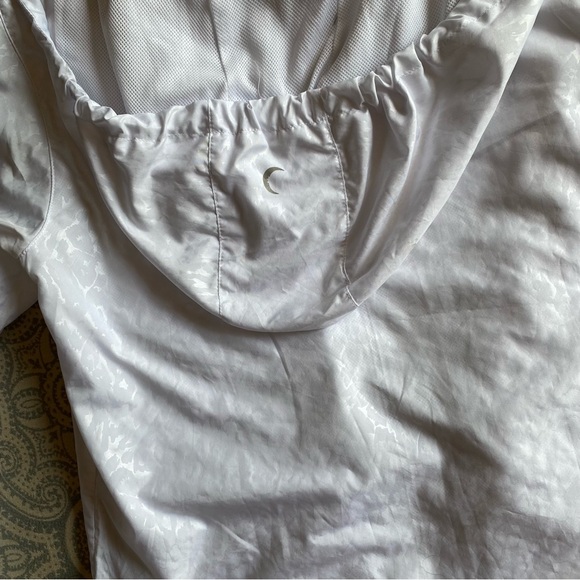 White Zyia Bomber Leopard Jacket Size Small - Picture 5 of 6